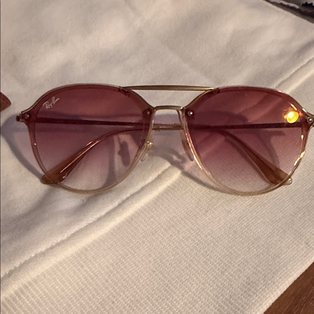 Ray-Ban Gold Frame Sunglasses with Brown/Pink Lenses - Picture 6 of 7